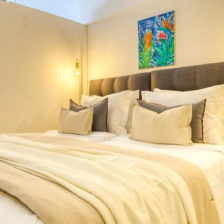 Lido Sunset, A In Madeira Apartment *